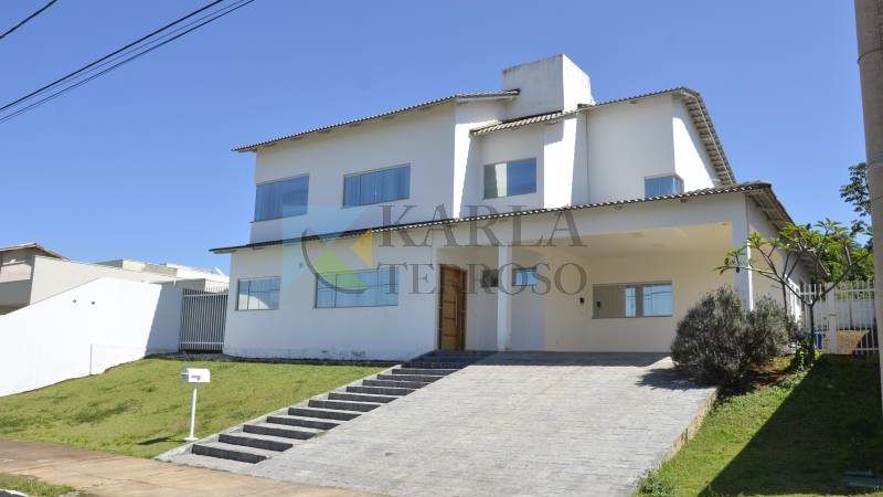 Casa a venda 4 quartos 3 suítes 2 garagens Reserva Santa Monica DF 140 Brasília