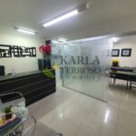 Sala a venda com armários Comercio Solar de Brasília Quadra 2 Bloco C Jardim Botânico-Brasília-DF